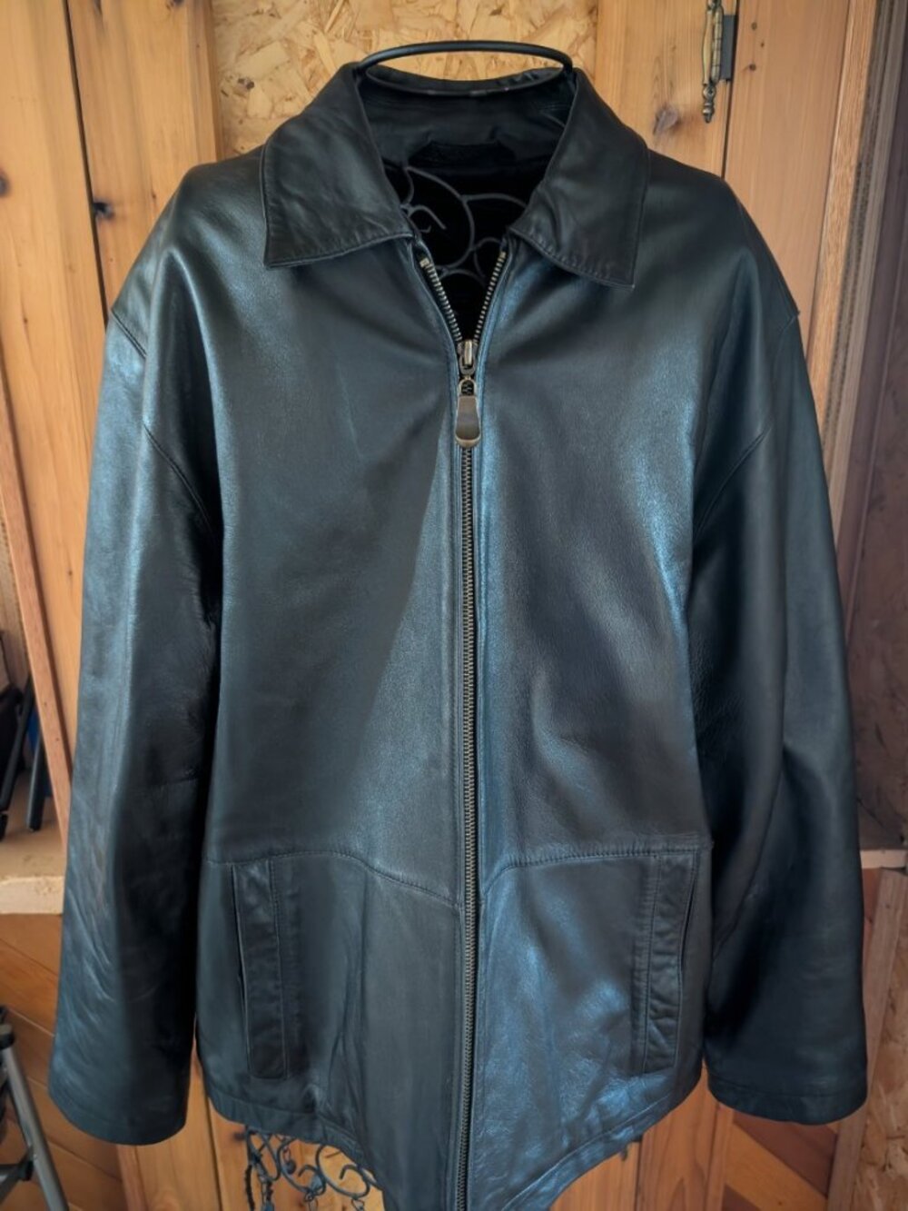 KNIGHTSBRIDGE MENS SMALL LEATHER JACKET